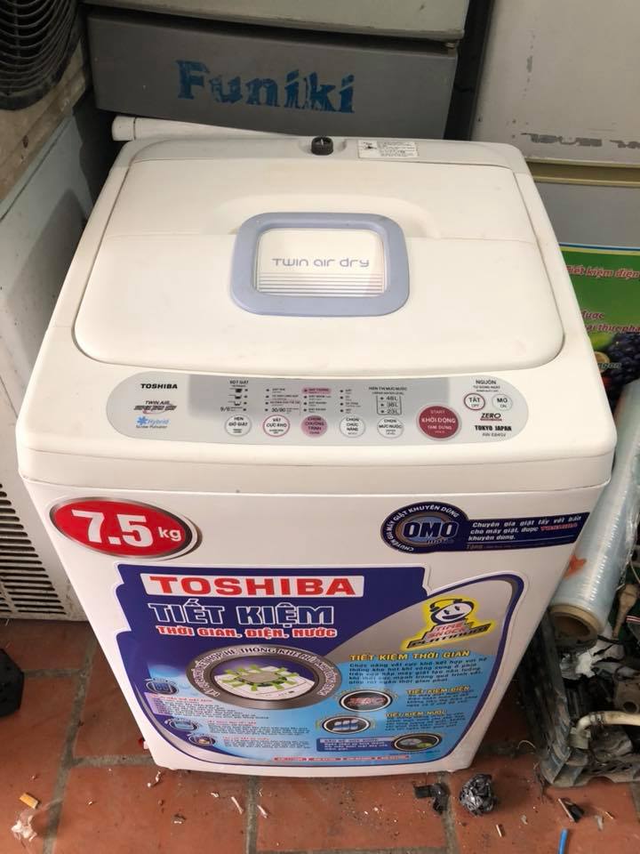 máy giặt Toshiba 7,5kg giặt sạch vắt khô